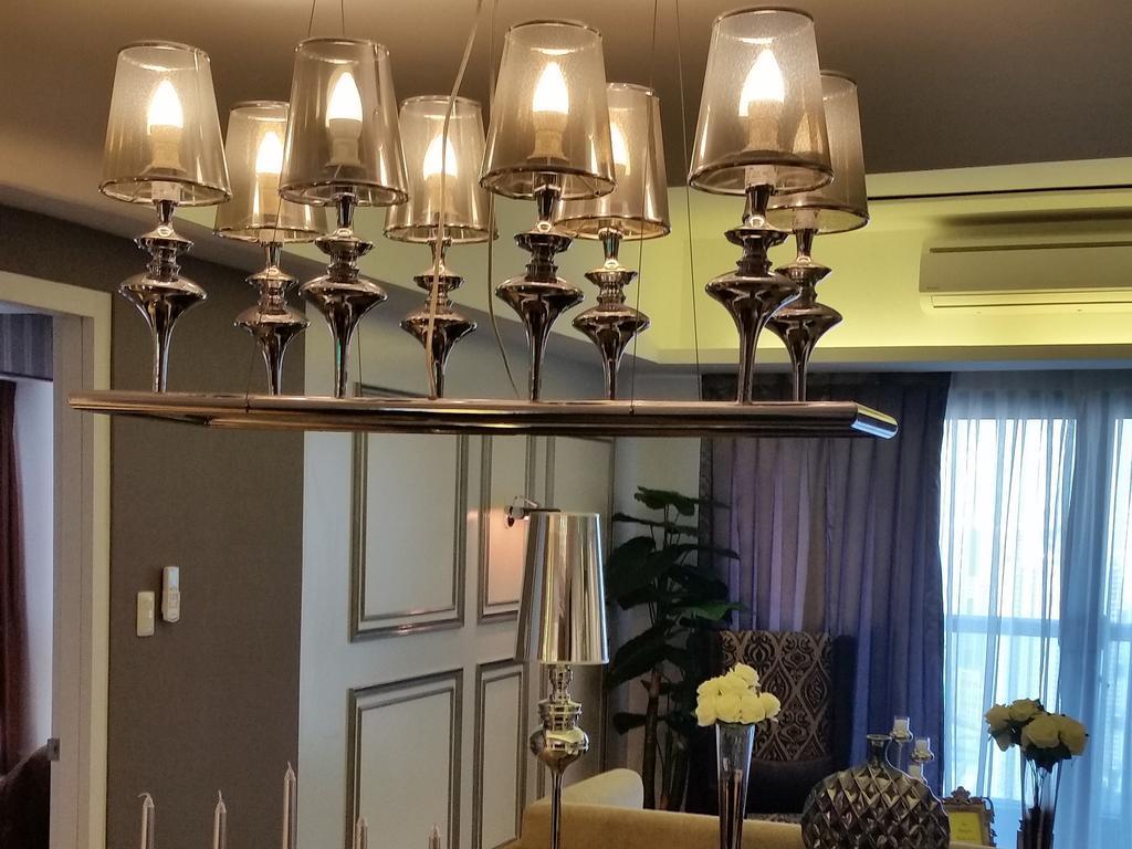 Shang Luxury Suites ماندالويونغ الغرفة الصورة